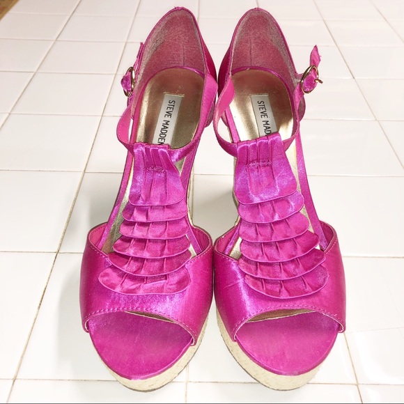 Steve Madden 8 medium pink wedge heels - Picture 1 of 8